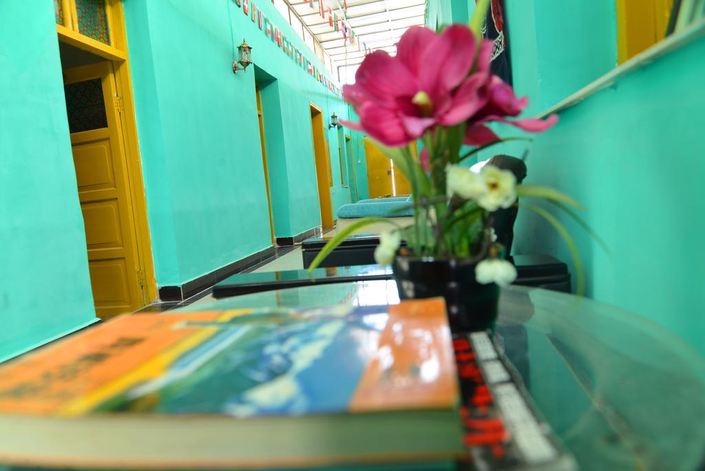 Happy Station Hostel Dunhuang Exterior foto
